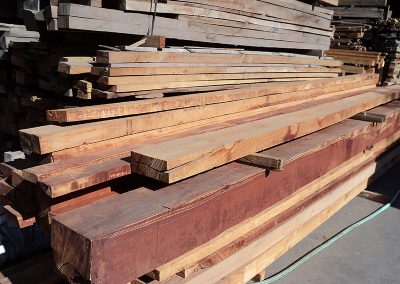 Maderas Guerrero - Trabajos en madera compacta y ensamblada, venta de madera pino oregón, Roble Hualle a medida. Carpintería y trabajos de cualquier medida.