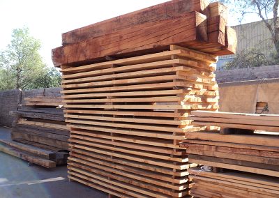 Maderas Guerrero - Trabajos en madera compacta y ensamblada, venta de madera pino oregón, Roble Hualle a medida. Carpintería y trabajos de cualquier medida.
