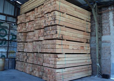 Maderas Guerrero - Trabajos en madera compacta y ensamblada, venta de madera pino oregón, Roble Hualle a medida. Carpintería y trabajos de cualquier medida.
