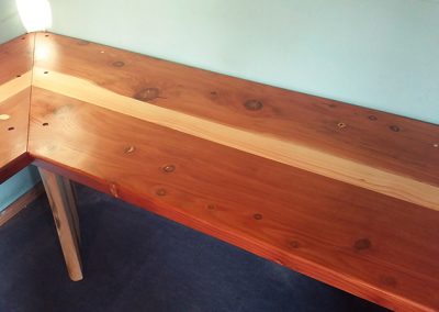 Maderas Guerrero - Trabajos en madera compacta y ensamblada, venta de madera pino oregón, Roble Hualle a medida. Carpintería y trabajos de cualquier medida.