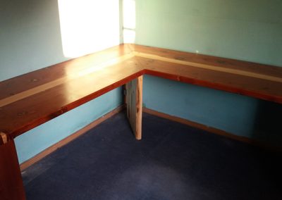 Maderas Guerrero - Trabajos en madera compacta y ensamblada, venta de madera pino oregón, Roble Hualle a medida. Carpintería y trabajos de cualquier medida.