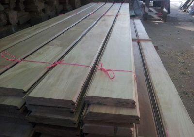 Maderas Guerrero - Trabajos en madera compacta y ensamblada, venta de madera pino oregón, Roble Hualle a medida. Carpintería y trabajos de cualquier medida.